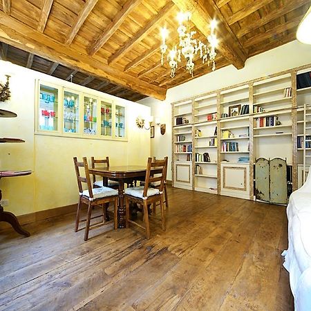 Charming Trastevere Apartment ローマ エクステリア 写真
