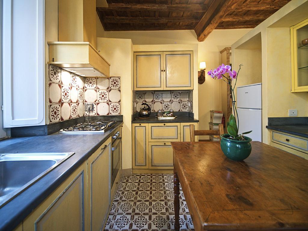 Charming Trastevere Apartment ローマ エクステリア 写真