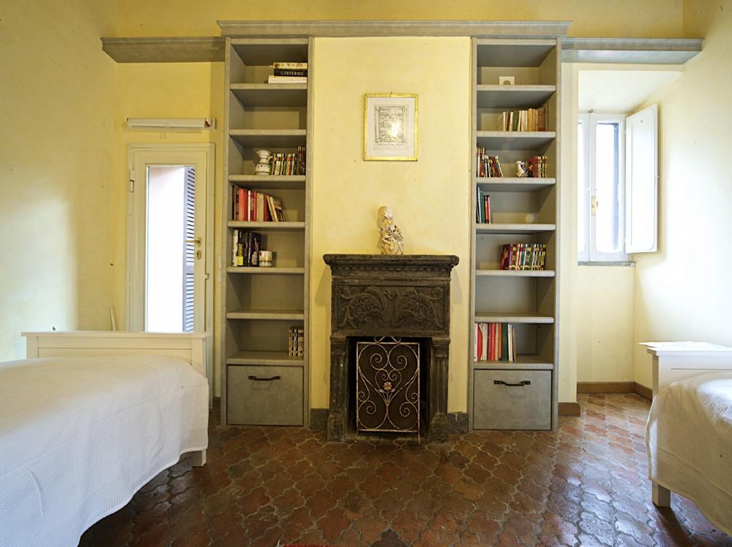 Charming Trastevere Apartment ローマ エクステリア 写真