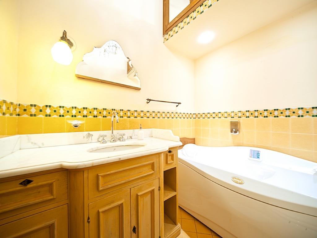 Charming Trastevere Apartment ローマ エクステリア 写真