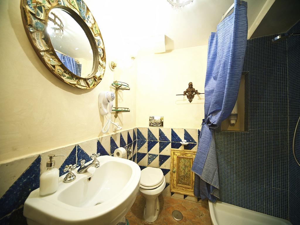 Charming Trastevere Apartment ローマ エクステリア 写真